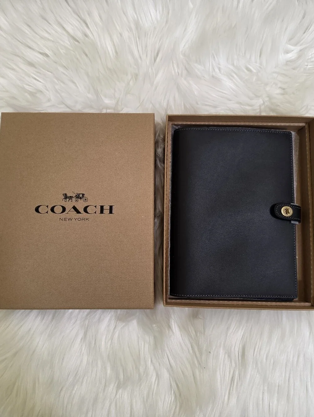 New Coach Glovetanned Leather Black Turnlock Notebook